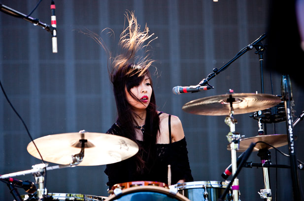 Sandra Vu in Dum Dum Girls